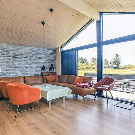 Nyaraló 5 Star In Hjørring